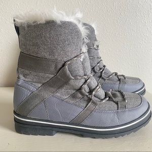 Maurices Wendy winter boots with faux fur size 9